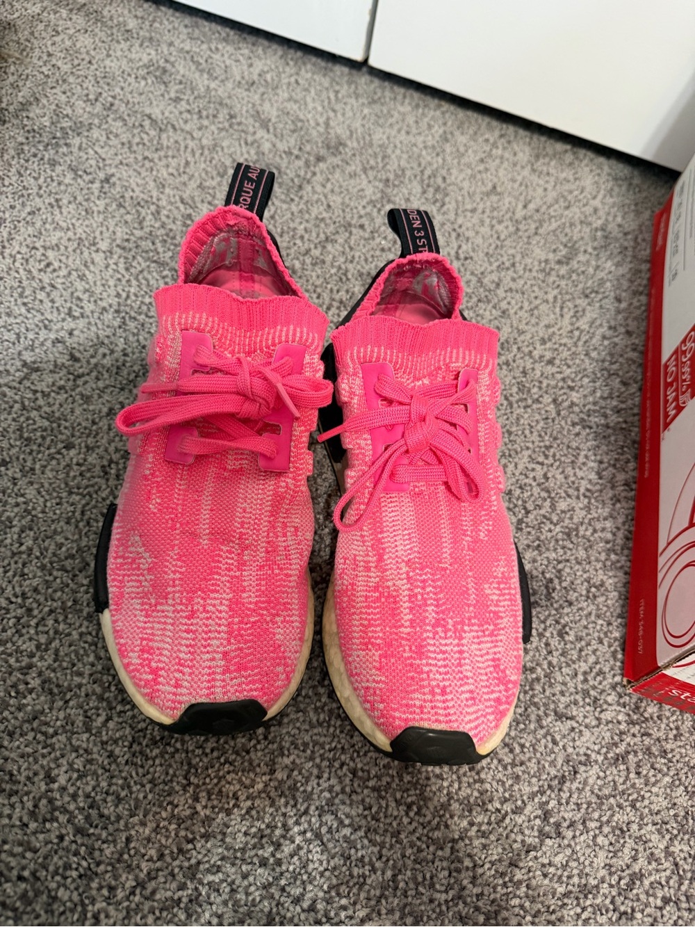 Women’s Adidas Athletic Sneakers N1